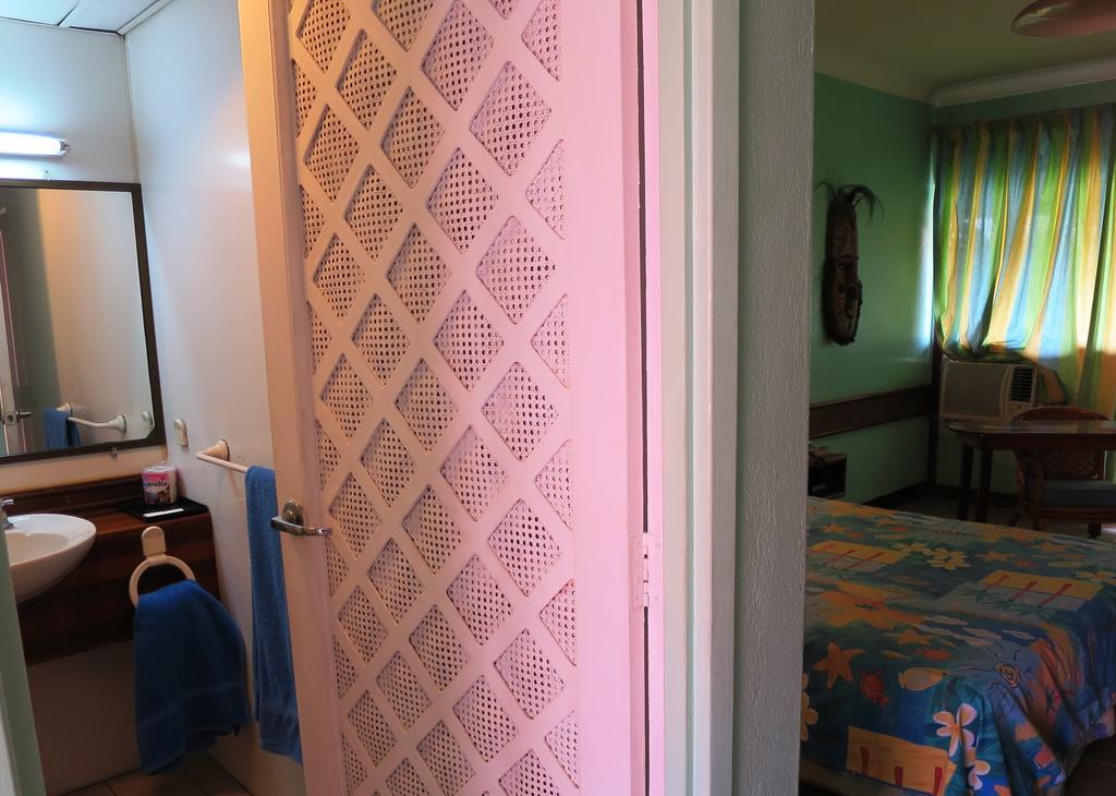 Rabaul Hotel Room photo